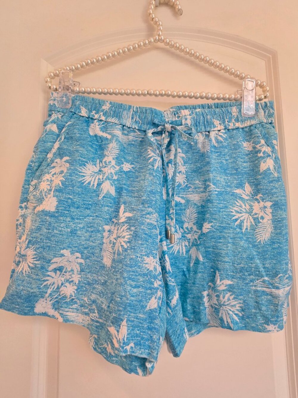 Tommy Bahama Womens Size S/P Shorts New without tags